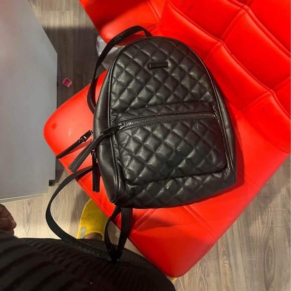 Used a few times - Picture 2 of 3